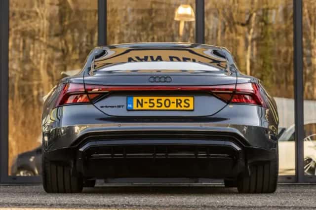 Audi e-tron GT (2021) thumbnail 7