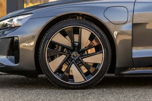 Audi e-tron GT (2021) thumbnail 10