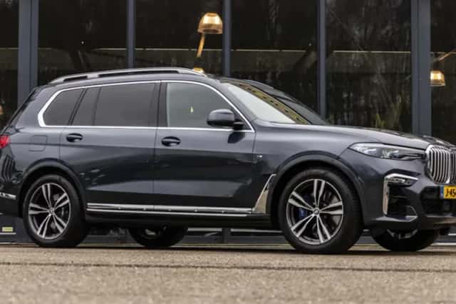 BMW X7 (2020) thumbnail 2