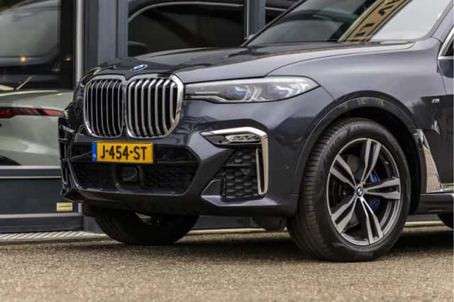 BMW X7 (2020) thumbnail 11