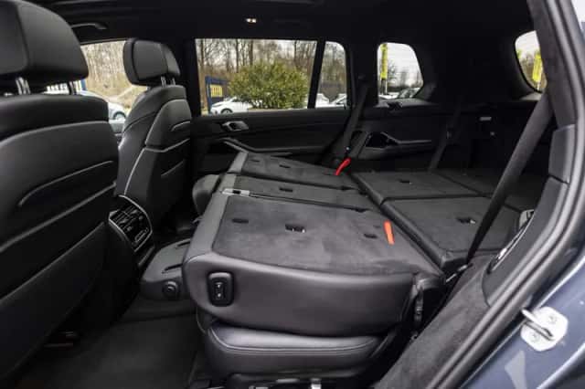 BMW X7 (2020) thumbnail 24