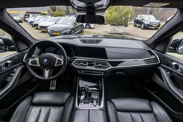 BMW X7 (2020) thumbnail 27