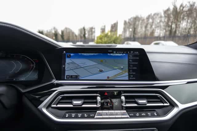 BMW X7 (2020) thumbnail 48
