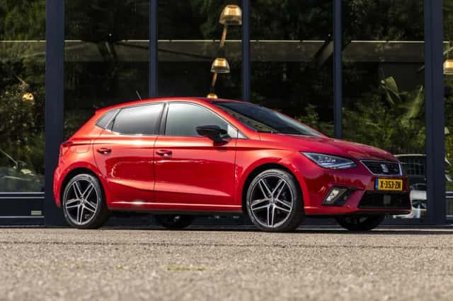 SEAT Ibiza (2017) thumbnail 1