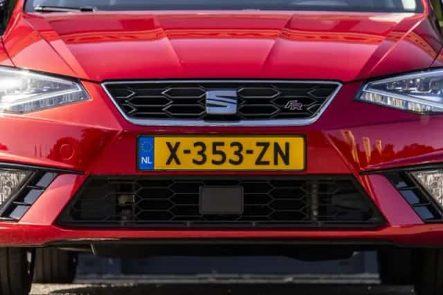 SEAT Ibiza (2017) thumbnail 4