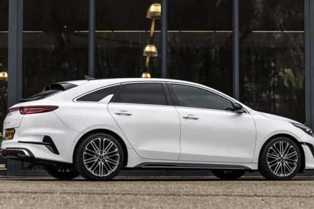 Kia Proceed (2023) thumbnail 6