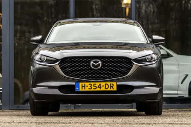 Mazda CX-30 (2020) thumbnail 3