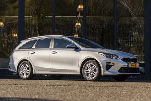 Kia Ceed Sportswagon (2021) thumbnail 1