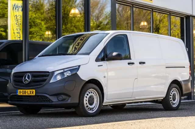 Mercedes-Benz eVito (2025) thumbnail 6