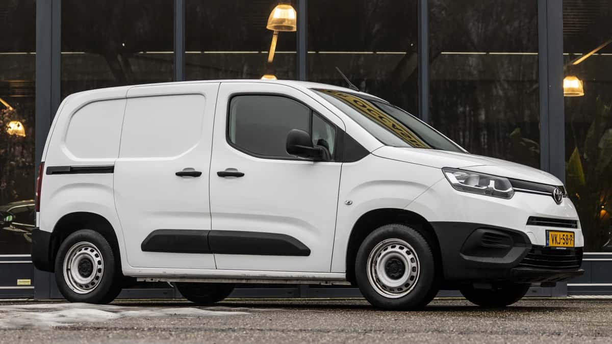 Toyota Proace (2021) — foto 1