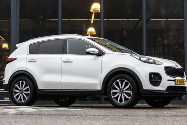 Kia Sportage (2017) thumbnail 2