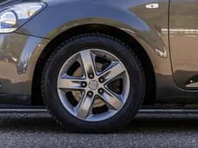 Kia Cee'd (2011) thumbnail 4