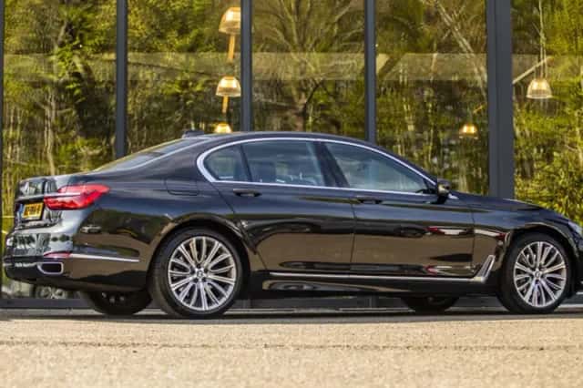 BMW 7-Serie (2016) thumbnail 6