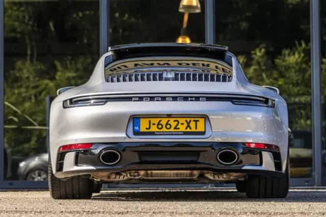 Porsche 911 (2019) thumbnail 5