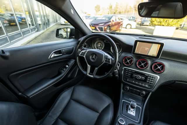 Mercedes-Benz A-Klasse (2015) thumbnail 18