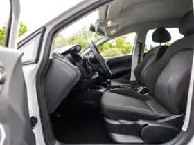 SEAT Ibiza (2015) thumbnail 21