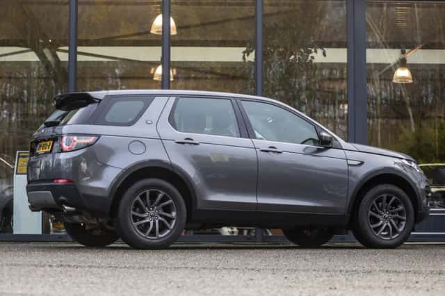 Land Rover Discovery Sport (2016) thumbnail 5