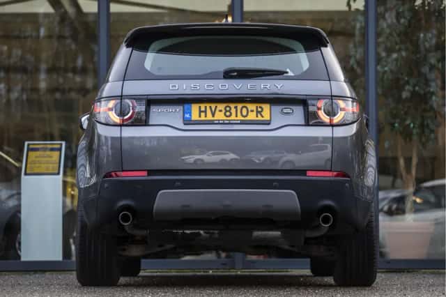 Land Rover Discovery Sport (2016) thumbnail 6