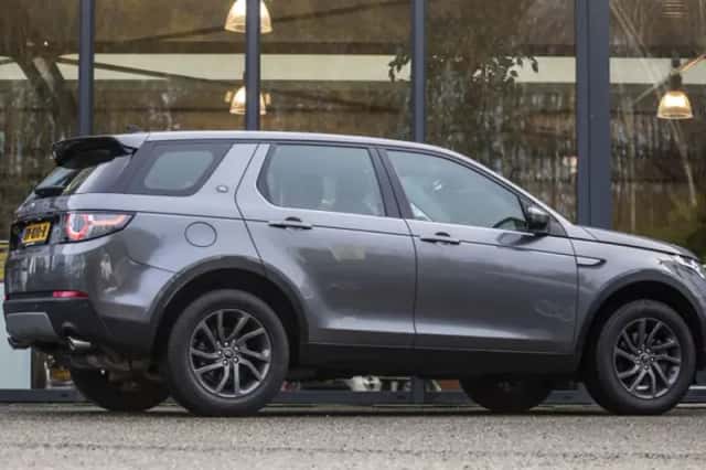 Land Rover Discovery Sport (2016) thumbnail 6