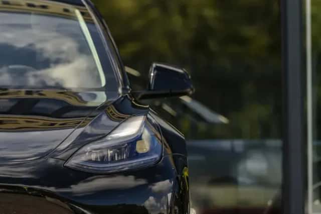 Tesla Model 3 (2023) thumbnail 5