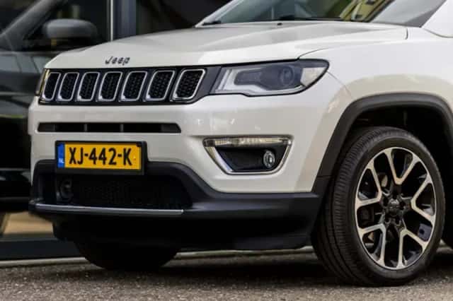 Jeep Compass (2019) thumbnail 12