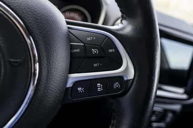 Jeep Compass (2019) thumbnail 31