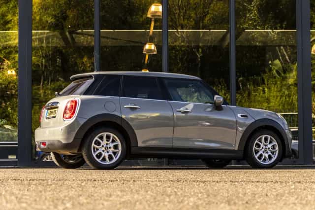 MINI One (2020) thumbnail 5