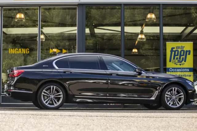 BMW 7-Serie (2018) thumbnail 6