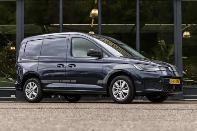 Volkswagen Caddy (2024) thumbnail 1