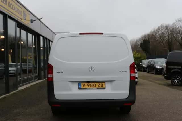 Mercedes-Benz Vito (2019) thumbnail 3