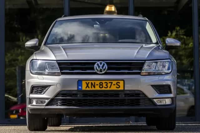 Volkswagen Tiguan (2017) thumbnail 3