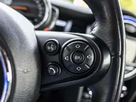 MINI Cooper (2017) thumbnail 30