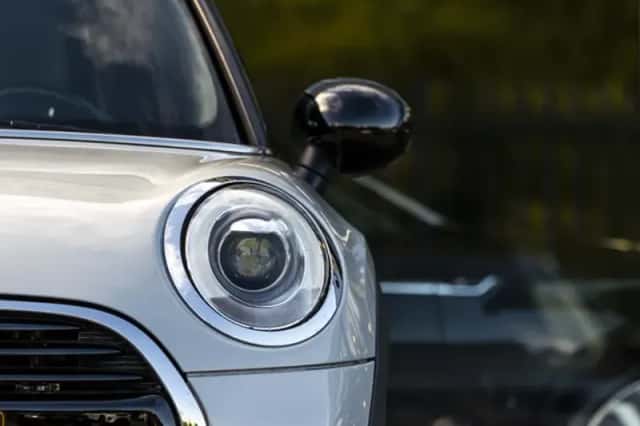 MINI Cooper (2017) thumbnail 4