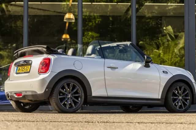 MINI Cooper (2017) thumbnail 6