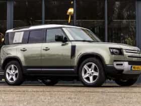 Land Rover Defender (2021) thumbnail 2