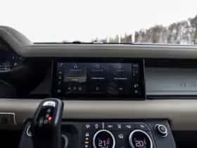 Land Rover Defender (2021) thumbnail 36
