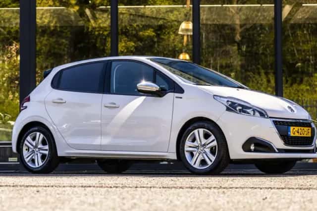 Peugeot 208 (2019) thumbnail 2