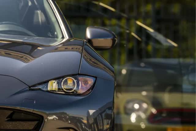 Mazda MX-5 (2018) thumbnail 4