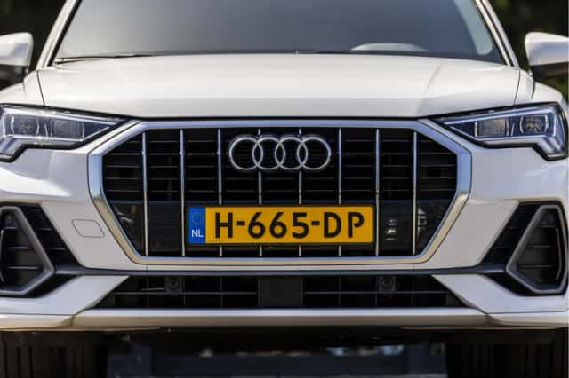 Audi Q3 (2020) thumbnail 3