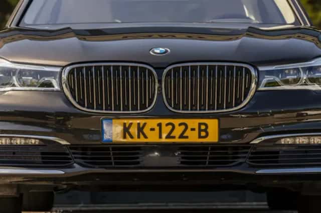 BMW 7-Serie (2016) thumbnail 4