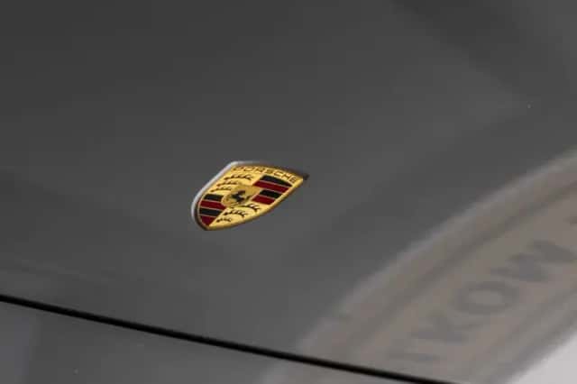 Porsche Cayenne (2015) thumbnail 15