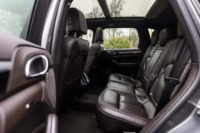 Porsche Cayenne (2015) thumbnail 22