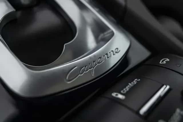 Porsche Cayenne (2015) thumbnail 55