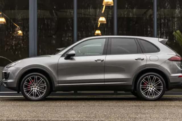 Porsche Cayenne (2015) thumbnail 9