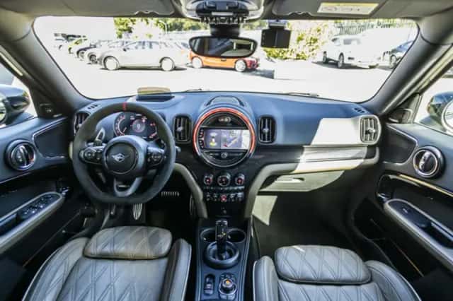 MINI Countryman (2019) thumbnail 17