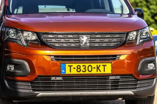 Peugeot E-Rifter (2021) thumbnail 11