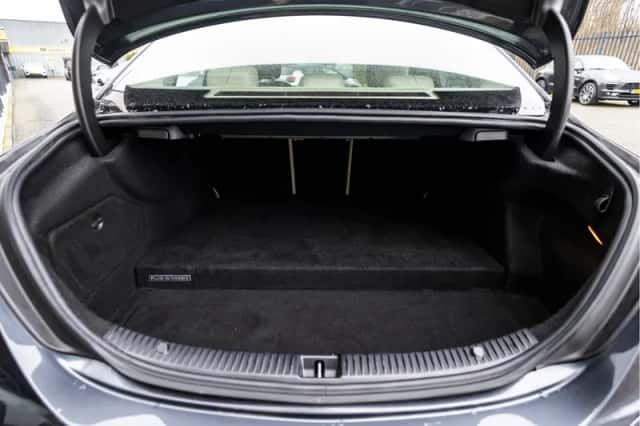 Mercedes-Benz C-Klasse (2015) thumbnail 13