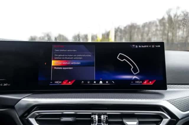 BMW i4 (2024) thumbnail 30