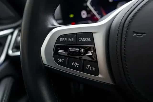 BMW i4 (2024) thumbnail 35