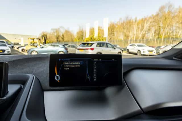 BMW i3 (2013) thumbnail 33